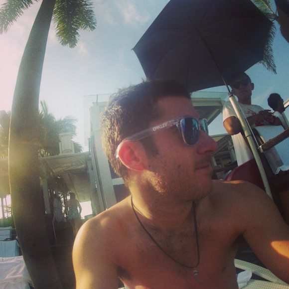 Oakley Frogskin Edition - Singapore Photoshoot Little Red Jet-2